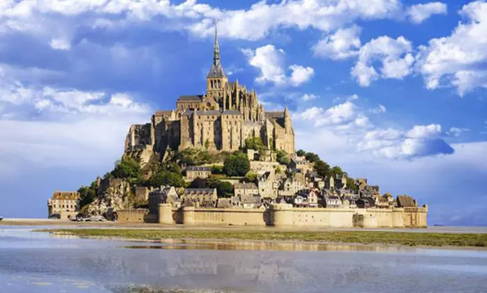Visite libre de l'Abbaye du Mont-Saint-Michel pour 1 ou 2 personnes - Primary Image