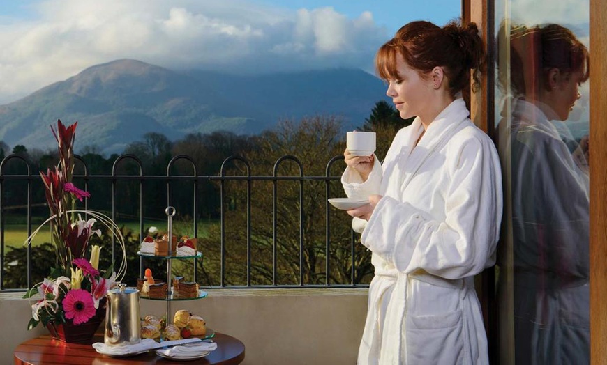 Image 1: Killarney: 1- or 2-Night 4* Stay with Breakfast and Spa