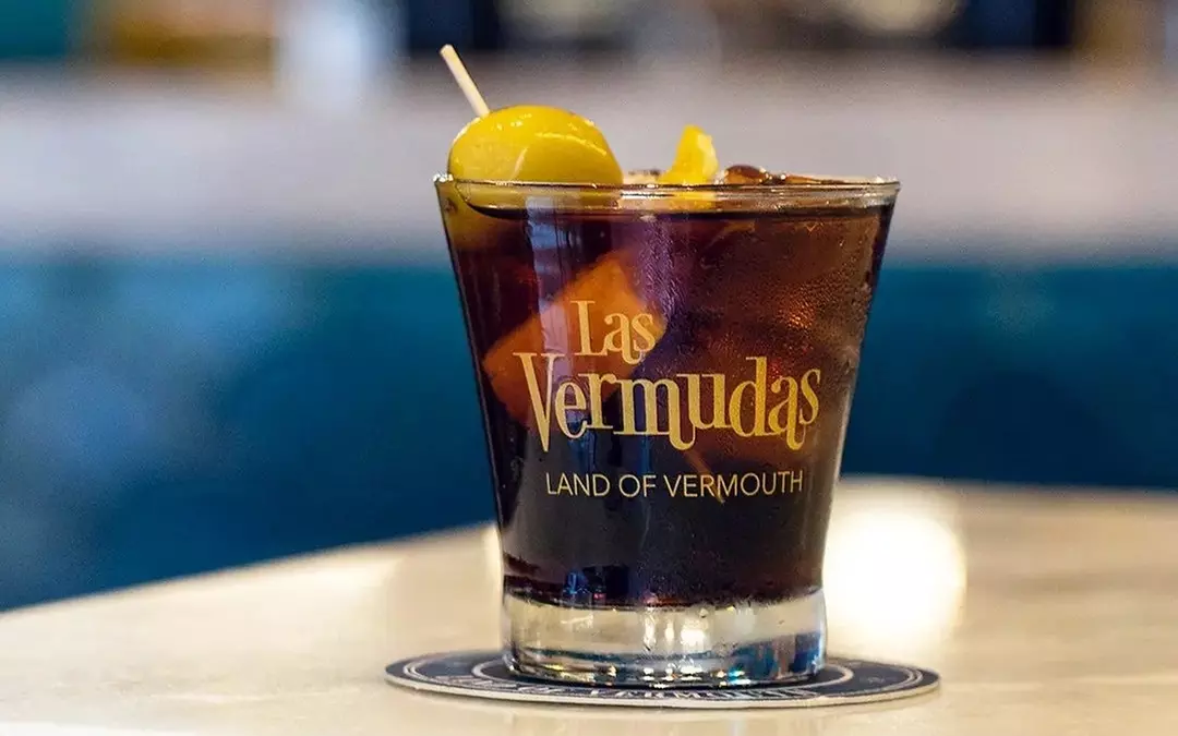 Desata tu creatividad mientras degustas un buen vermut en Las Vermudas