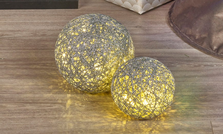 Image 19: Set of Indoor Plastic Ball Lights