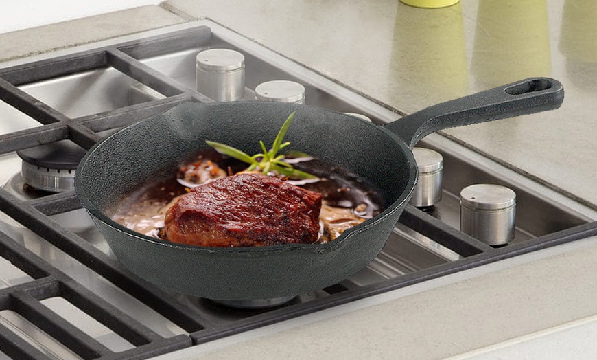 Image 4: Cast Iron Griddle Pan