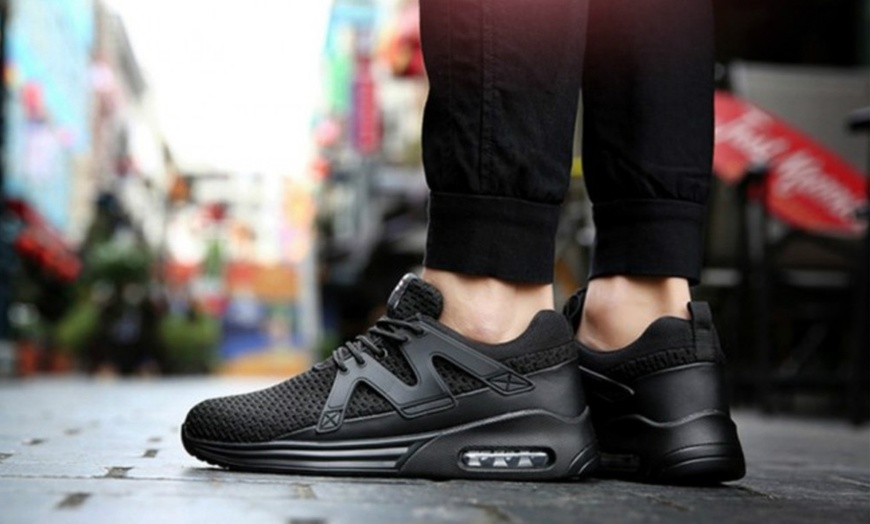 Image 13: Men's Breathable Sneakers