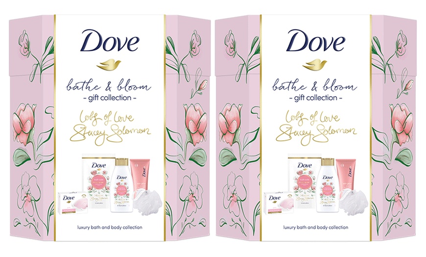 Image 8: Dove Bath and Bloom Collection 