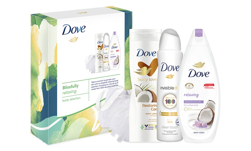 Image 1: 1, 2, 3 ou 4 coffrets cadeaux de produits pour le corps de Dove