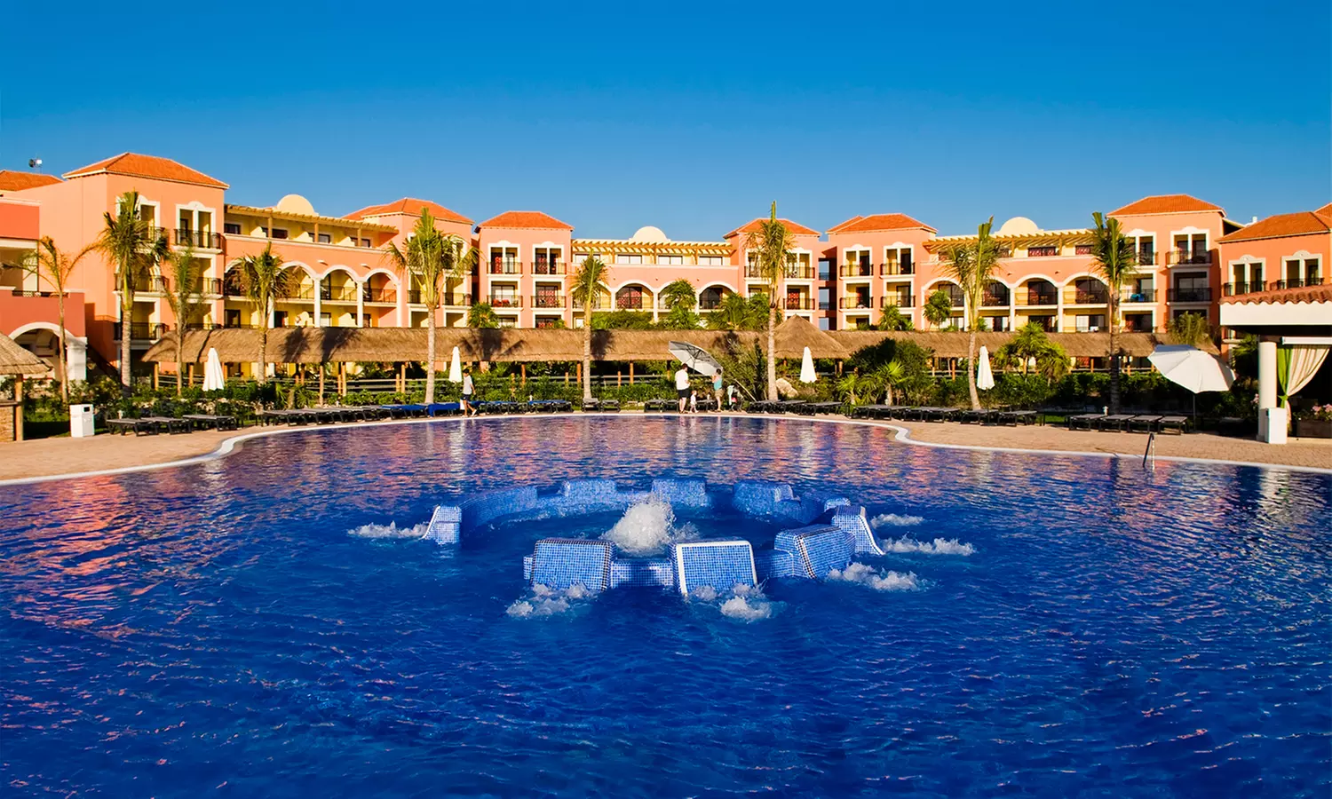 ✈ 3-Night All-Inclusive Ocean Coral & Turquesa. Price is per Person, Based on Two Guests per Room.  - Primary Image