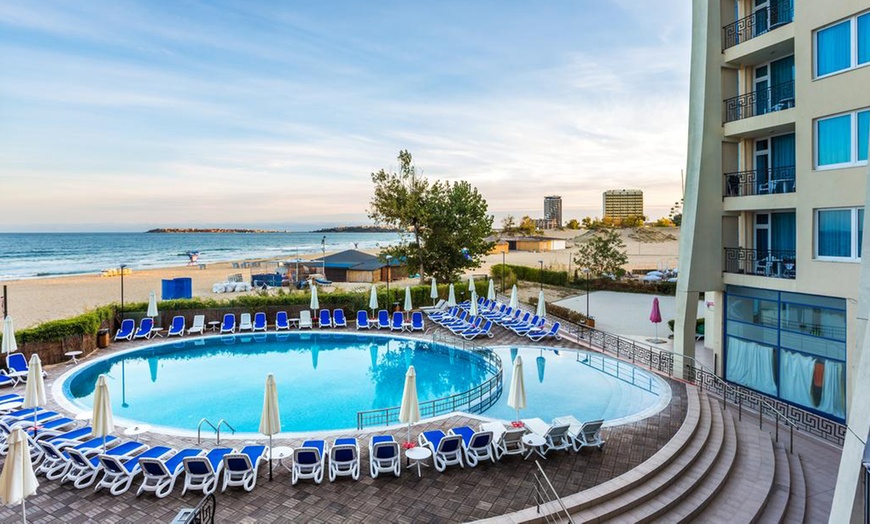 Image 2: ✈ Bulgaria, Sunny Beach: All-Inclusive 4* Holiday