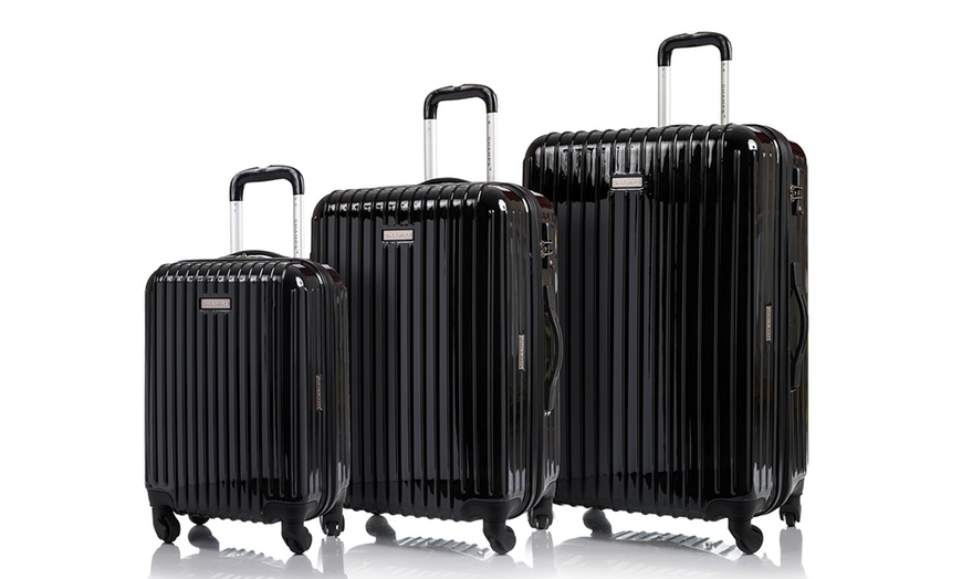 Image 3: 3 Polycarbonate Suitcases