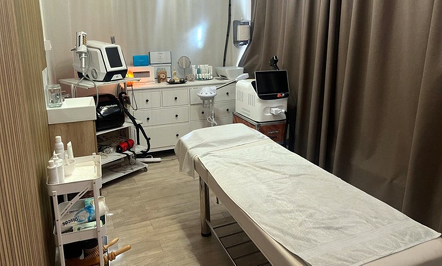 Image 2: Masaje de 30, 45 o 60 minutos con técnica a elegir para 1 persona