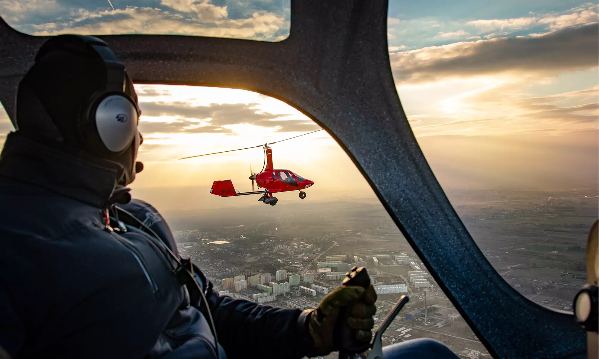 Przygoda w przestworzach: lot wiatrakowcem z przejęciem sterów
