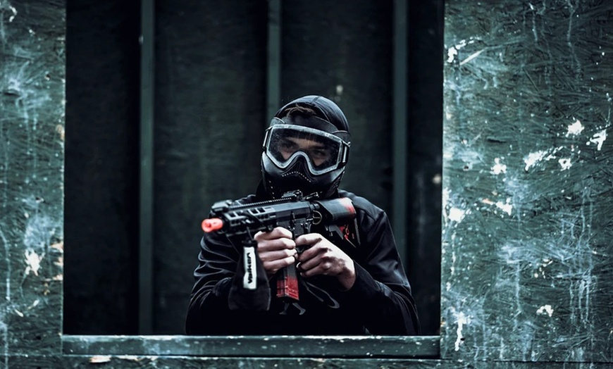 Image 4: Challenge Friends to Epic Nerf Battles for 4, 6, or 8 Players!