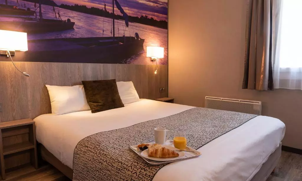 Tours : séjour en chambre double pour 2 personnes avec petit-déjeuner