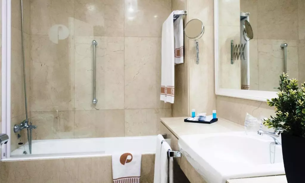 ✈ Siviglia 4*: Volo diretto più 2, 3 o 4 notti in hotel