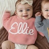 Image 1: Un pull unique brodé pour bébé