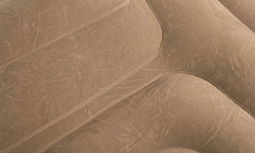 Image 3: Poltrona gonfiabile con poggiapiedi