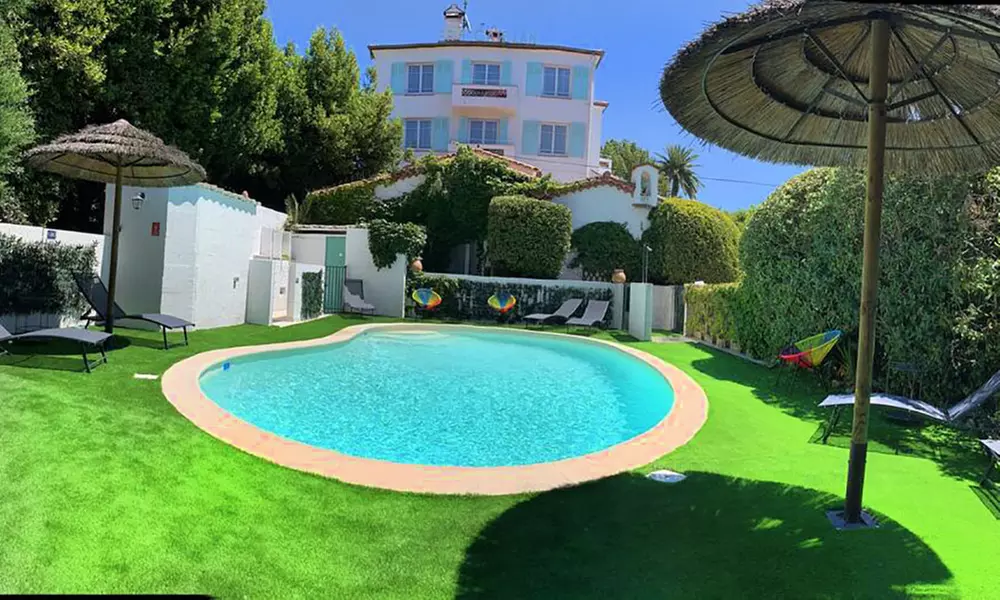 Antibes : 1 à 3 nuits avec petit-déjeuner, spa et parking pour 2 personnes à l'hôtel le Pré Catelan - Primary Image