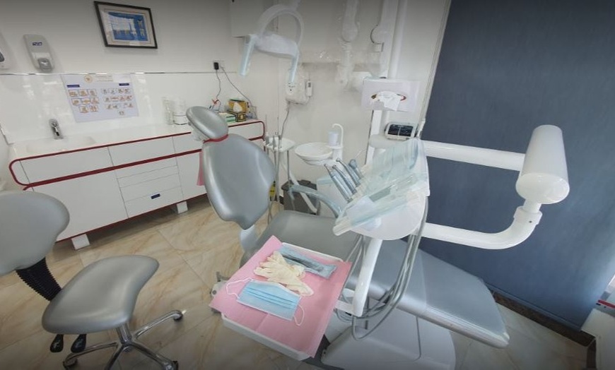 Image 2: Dental Clean, Scale and Polish