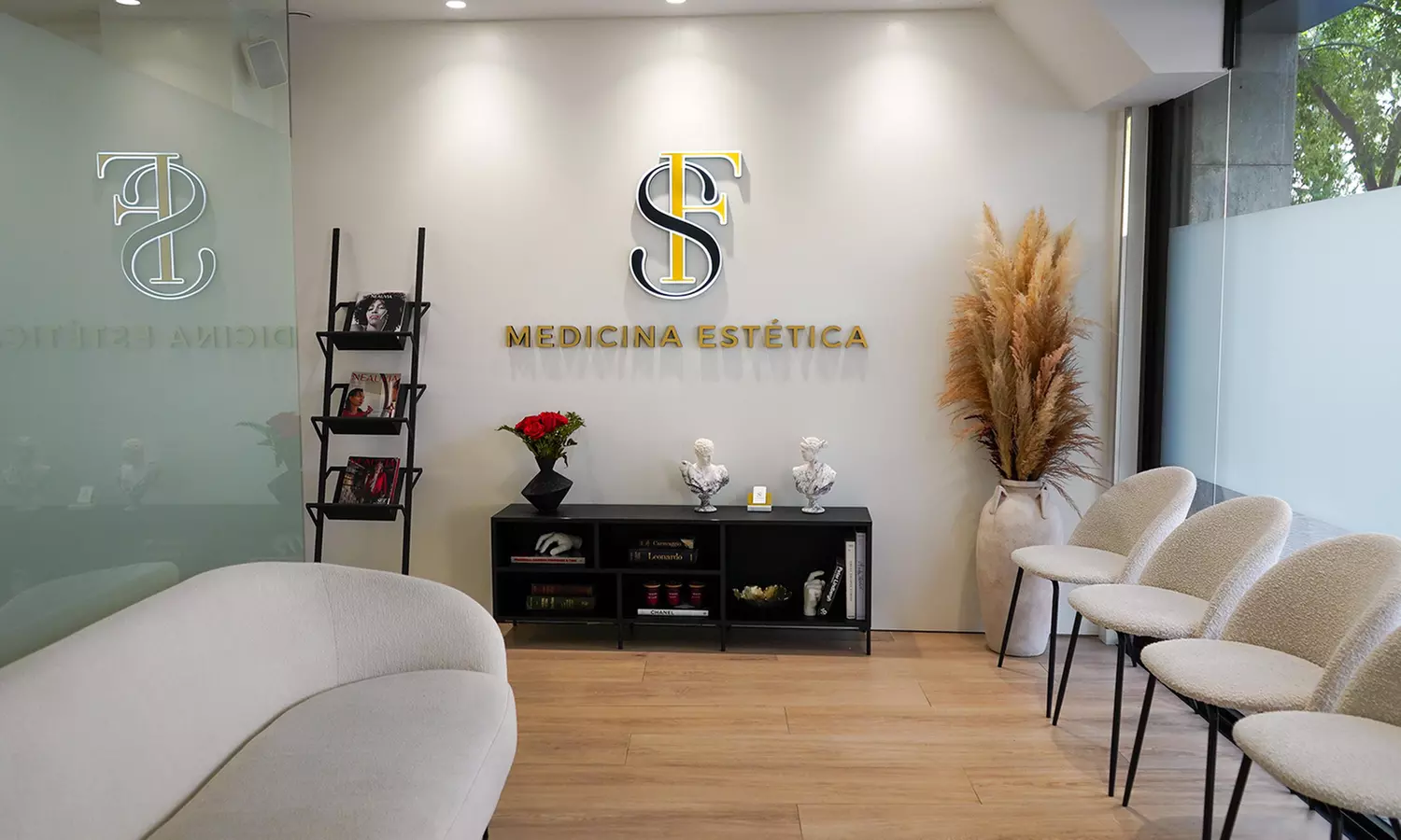 4 u 8 sesiones de mesoterapia médica en Centro Médico Sagrada Familia