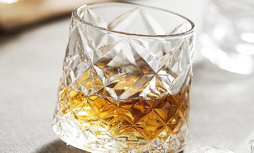 Image 9: Vaso de whiskey