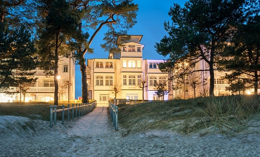 Image 1: Rügen/Ostseebad Binz: 2-4 Nächte mit Meerblick & Halbpension