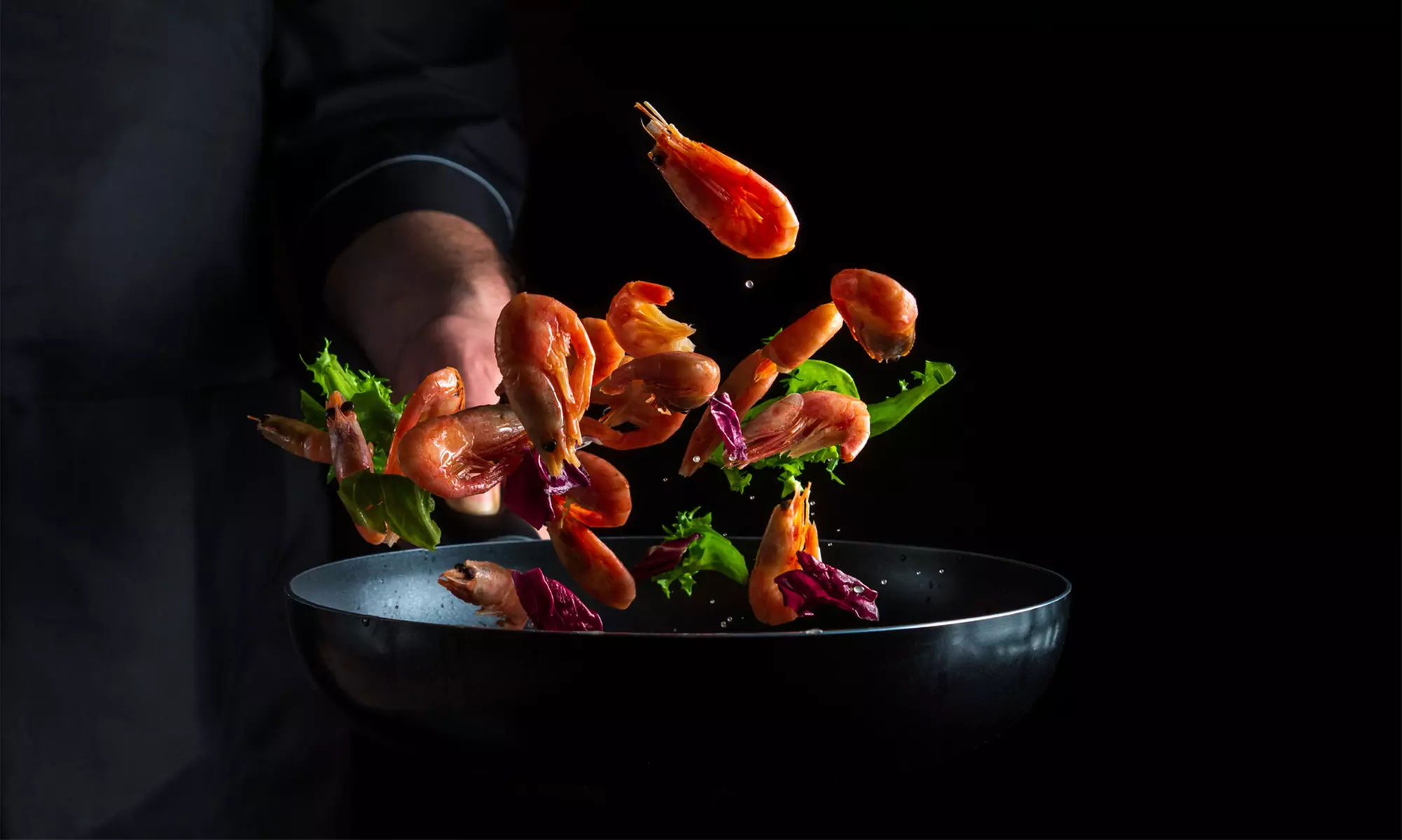 Dinner In The Dark mit 3-Gänge-Überraschungsmenü & Führung