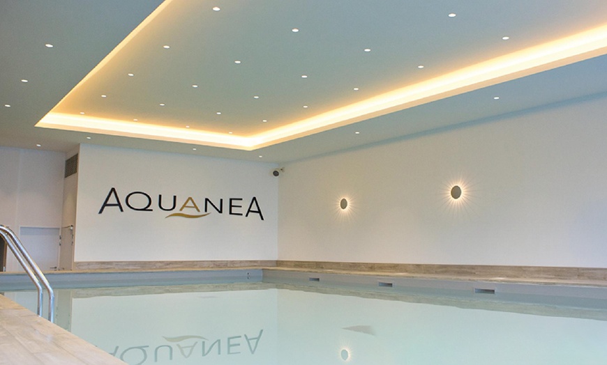 Image 1: Séance d'Aquafitness au centre Aquanea