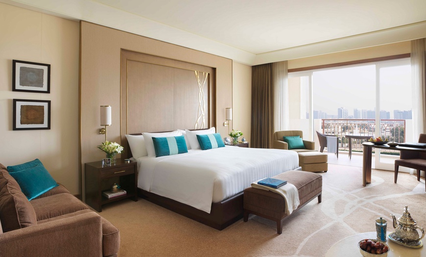 Image 3: Abu Dhabi: 5* Stay with Half Board