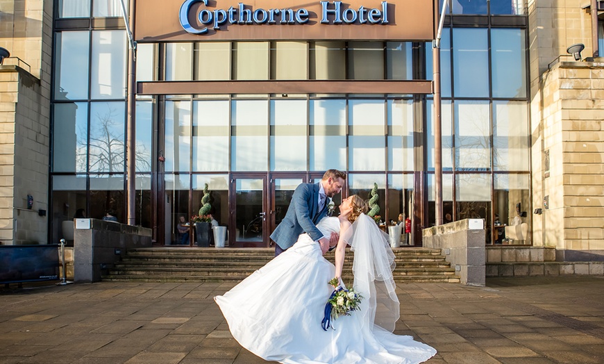 Image 1: 4* Hotel Wedding Package