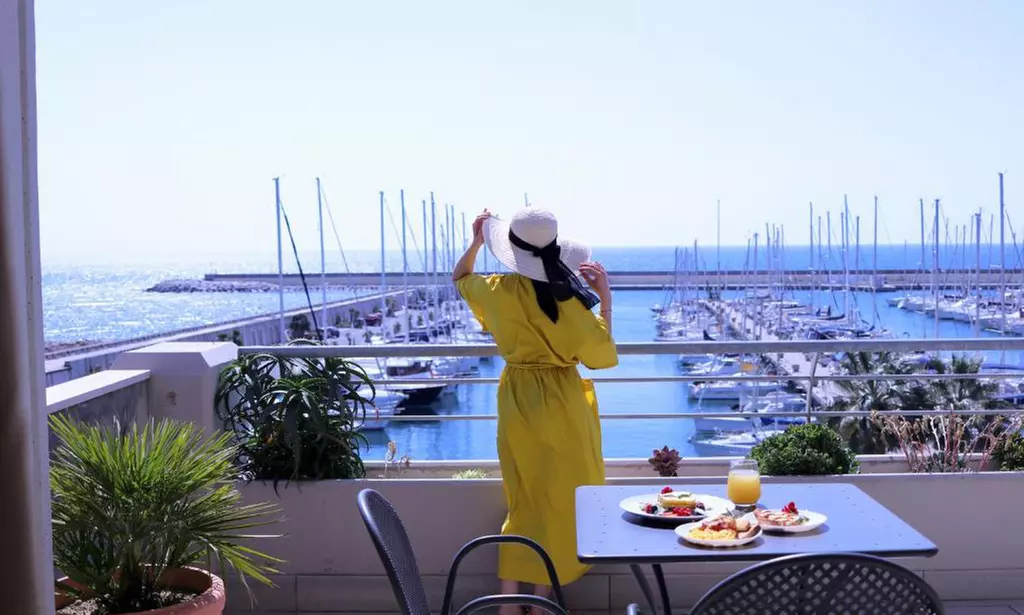 Santo Stefano al Mare : Chambre supérieure avec petit-déjeuner ou demi-pension pour 2 pers. à l'hôtel 4* Aregai Marina - Primary Image