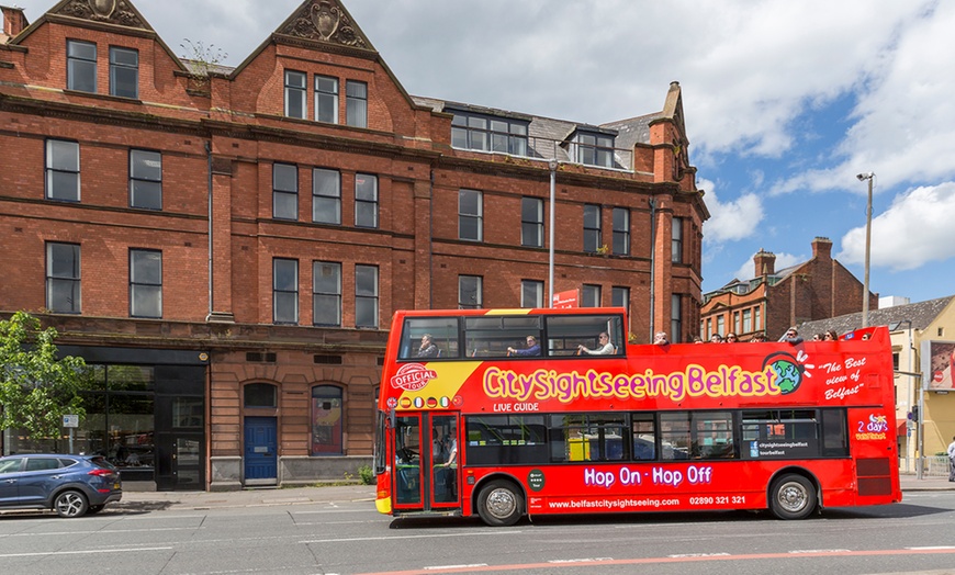 Image 6: Hop On Hop Off Tour - Belfast at City Sightseeing 