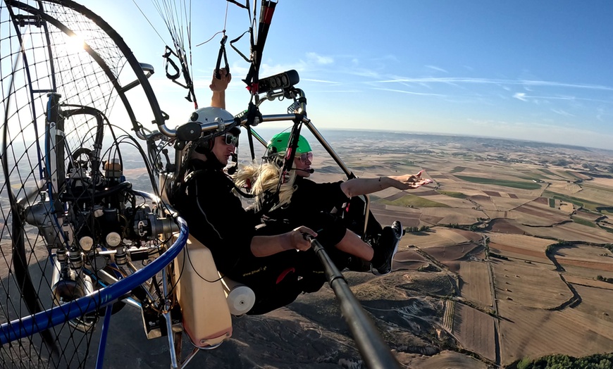 Image 7: Vuelo en paramotor de 20 minutos para 1 o 2 personas con fotos