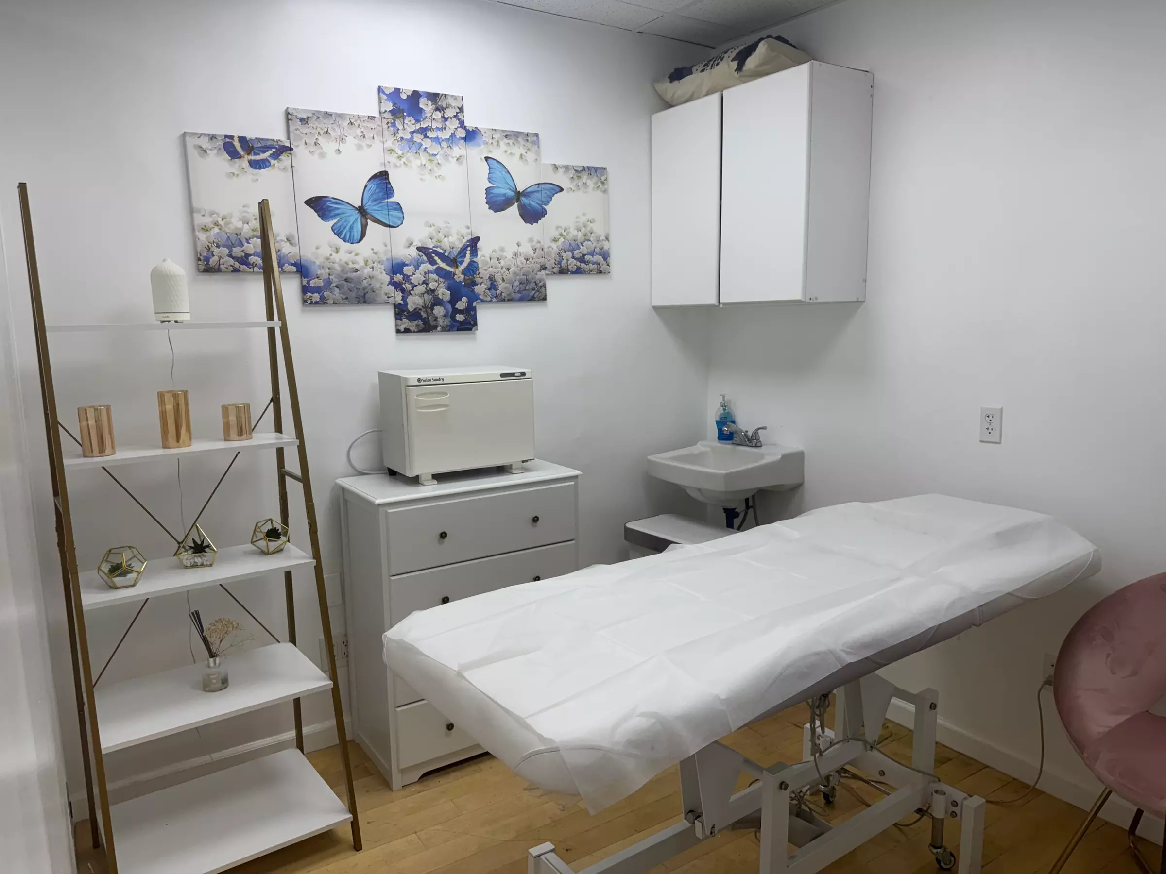 45-Min Swedish, Deep Tissue, Hot Stone, or Aromatherapy Massage + Facial at Beauty Factory (Up to 52% Off) - Primary Image