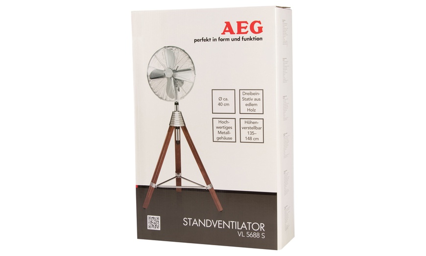 Image 4: Ventilator op tripod van AEG