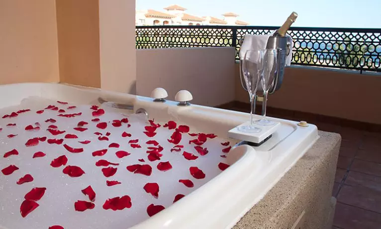 All-Inclusive Family-friendly Resort near San Jose del Cabo downtown