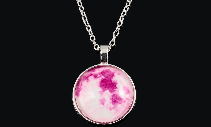 Image 3: Glow-in-the-Dark Moon Necklace