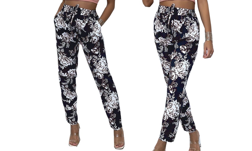 Image 16: Women's Travel Printed Cotton Trousers
