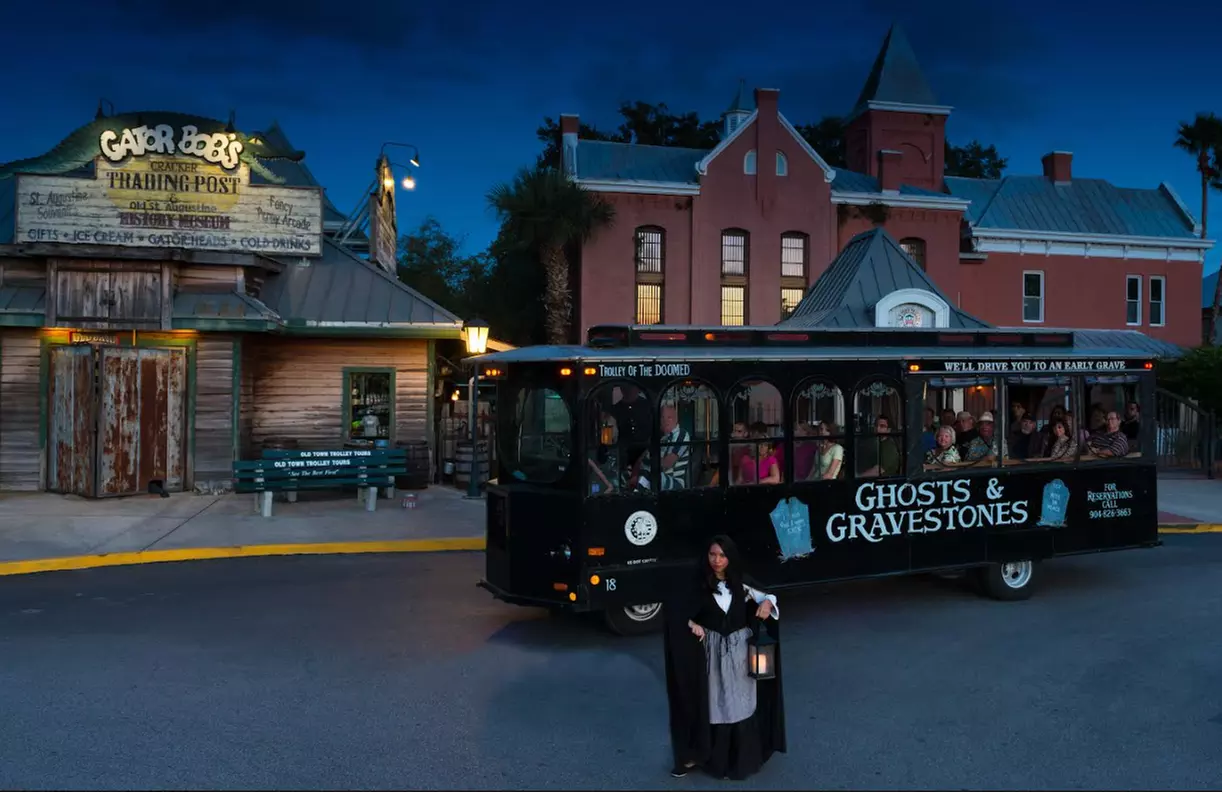 Ghosts & Gravestones Tour St Augustine