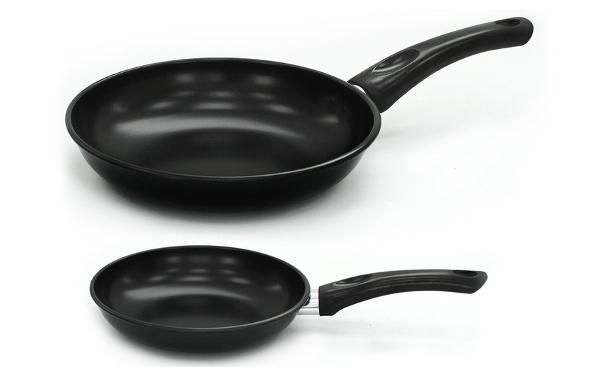 Image 3: Two Frying Pans Set