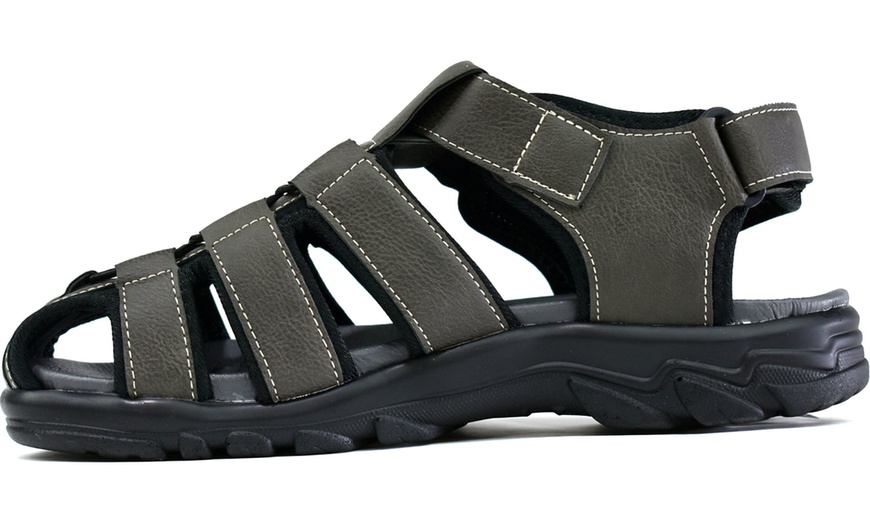 Image 2: Men's Lightweight Sandals