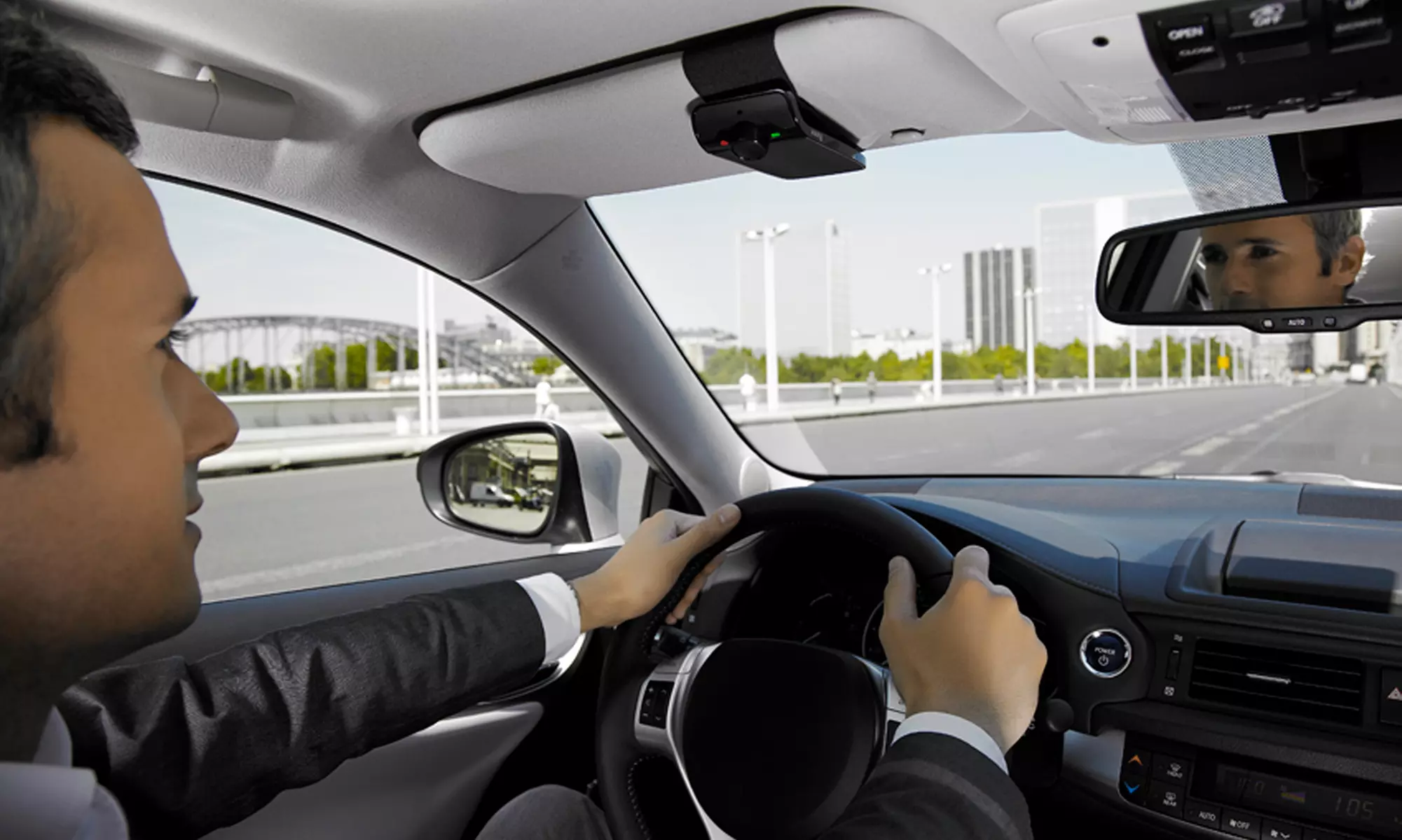 Parrot Bluetooth-Freisprechanlage für das Auto in Schwarz - Second Medium