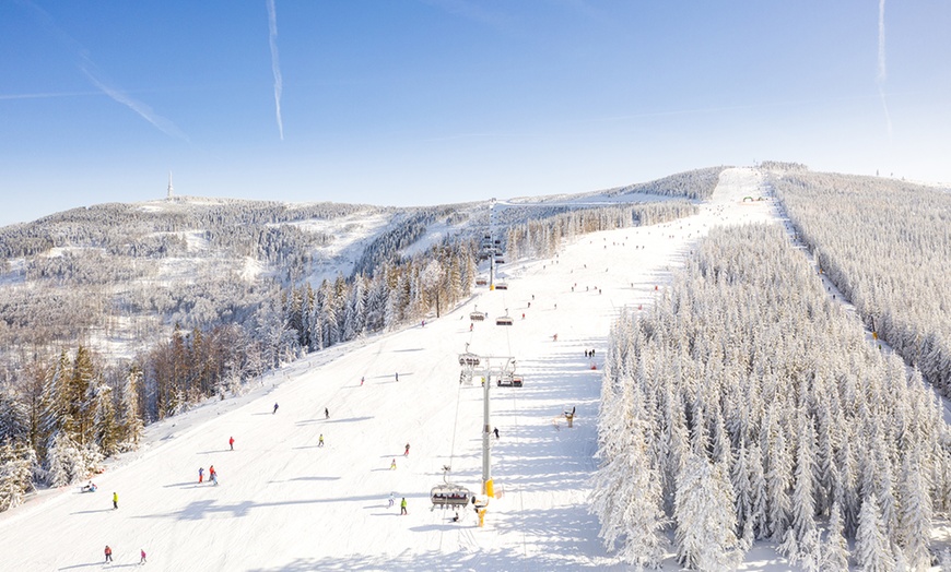 Image 17: ⛷️ Całodniowy skipass dla 1 osoby w Szczyrk Mountain Resort