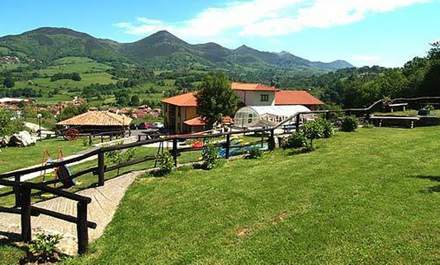 Image 3: Asturias: habitación doble para 2 personas con acceso a spa