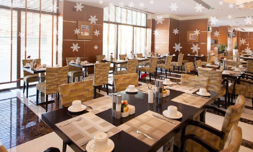 Image 3: Christmas Eve or Day Dinner at Hartisan at 5* Hilton The Walk