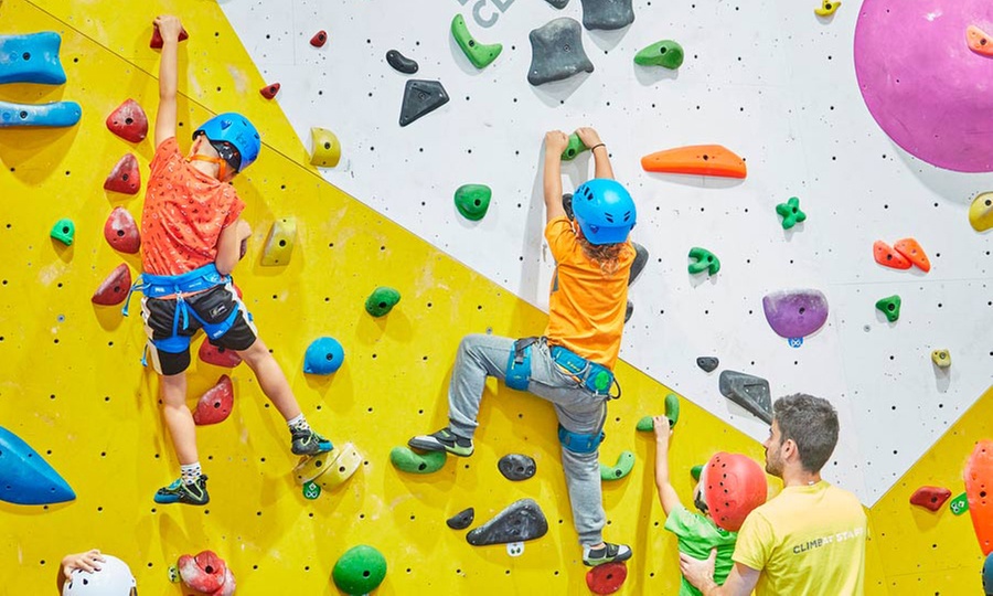 Acceso libre al rocódromo para 1 niño/a, 1 adulto o 2 adultos