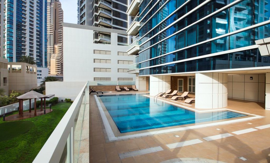 Image 9: Dubai Marina: Apartment Stay with Late Check-Out