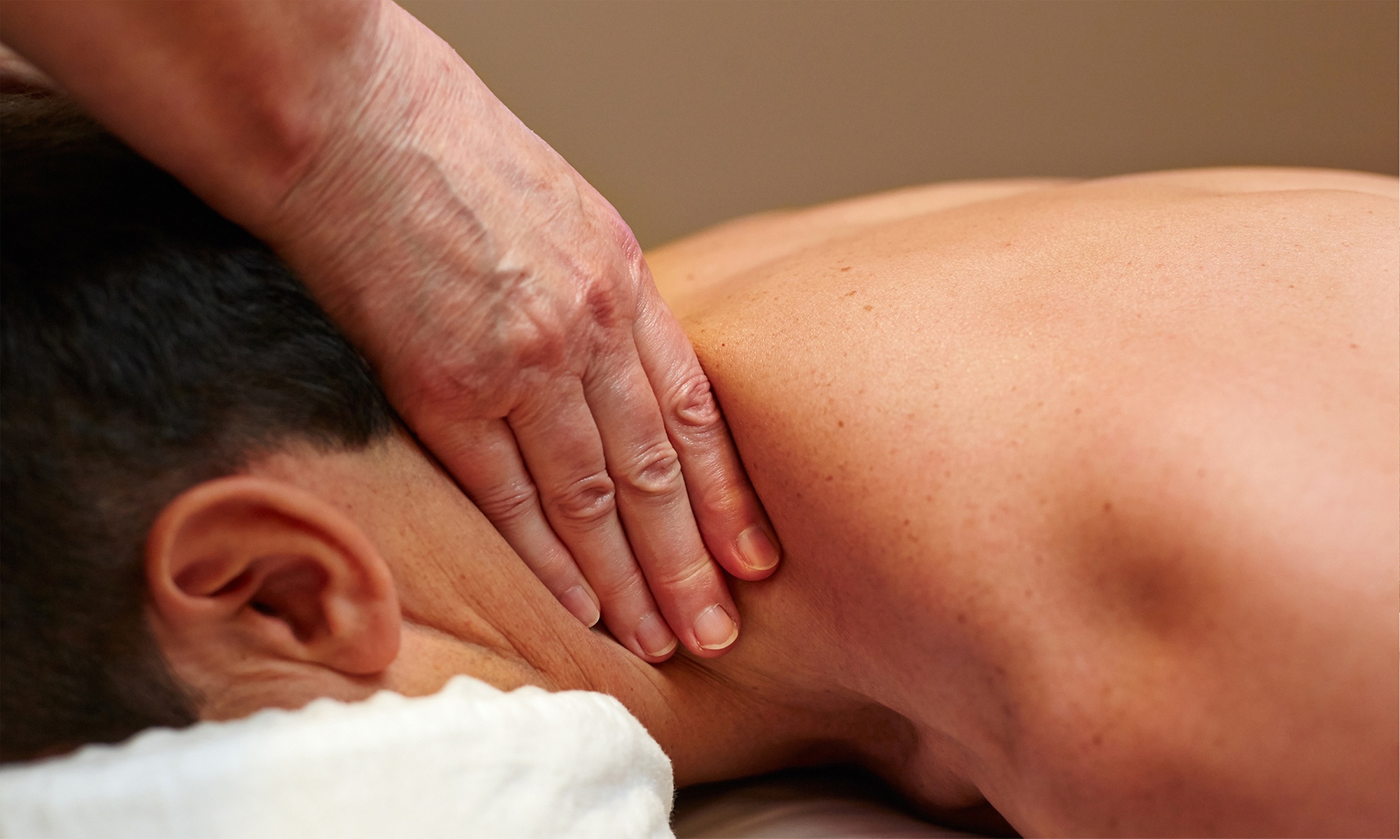 Experience Buccal or Lymphatic Massage at Sona Beauty 