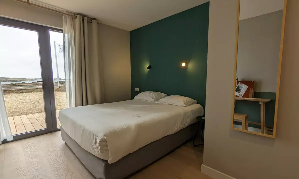 Plouguerneau : chambre double vue mer avec petit-déjeuner en option