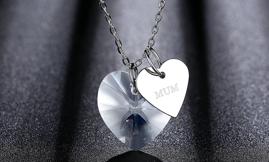 Image 5: Heart-Shaped Mom-Engraved Pendant Necklace with Optional Gift Box