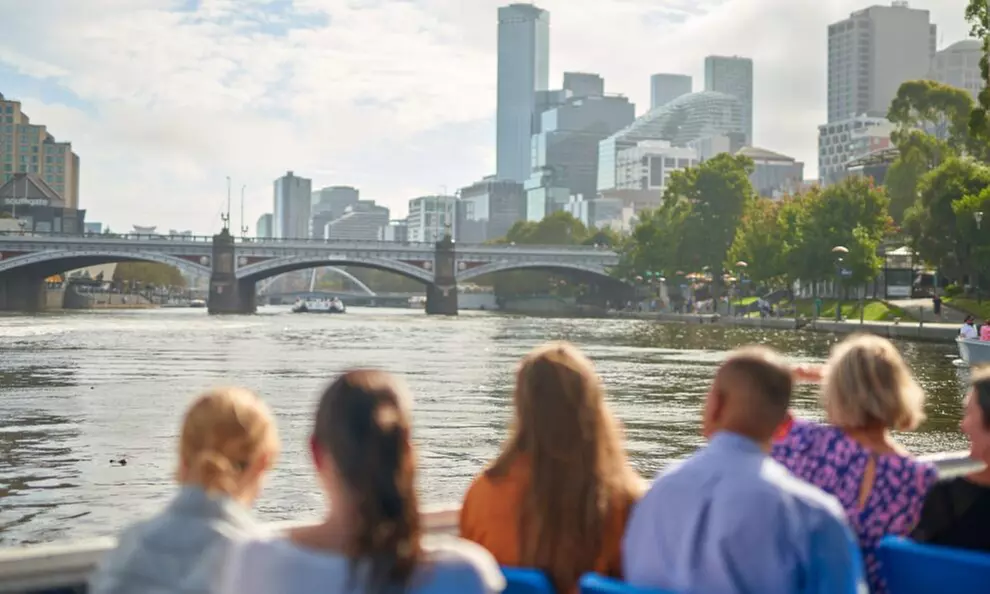 One-Hour Melbourne Sightseeing River Cruise with Tea & Coffee