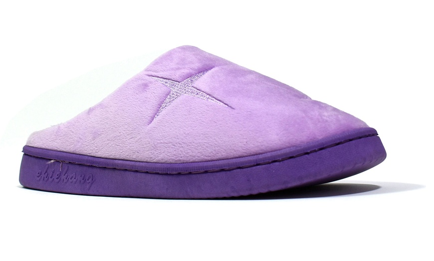 Image 9: Women's Fluffy Slippers