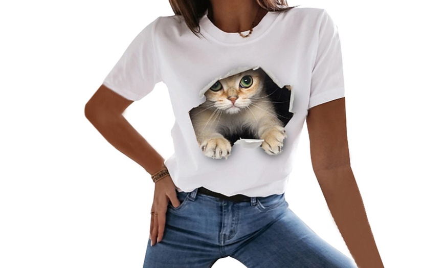 Up To 63% Off Cat 3D-Printed Round Neck T-Shirt | Groupon